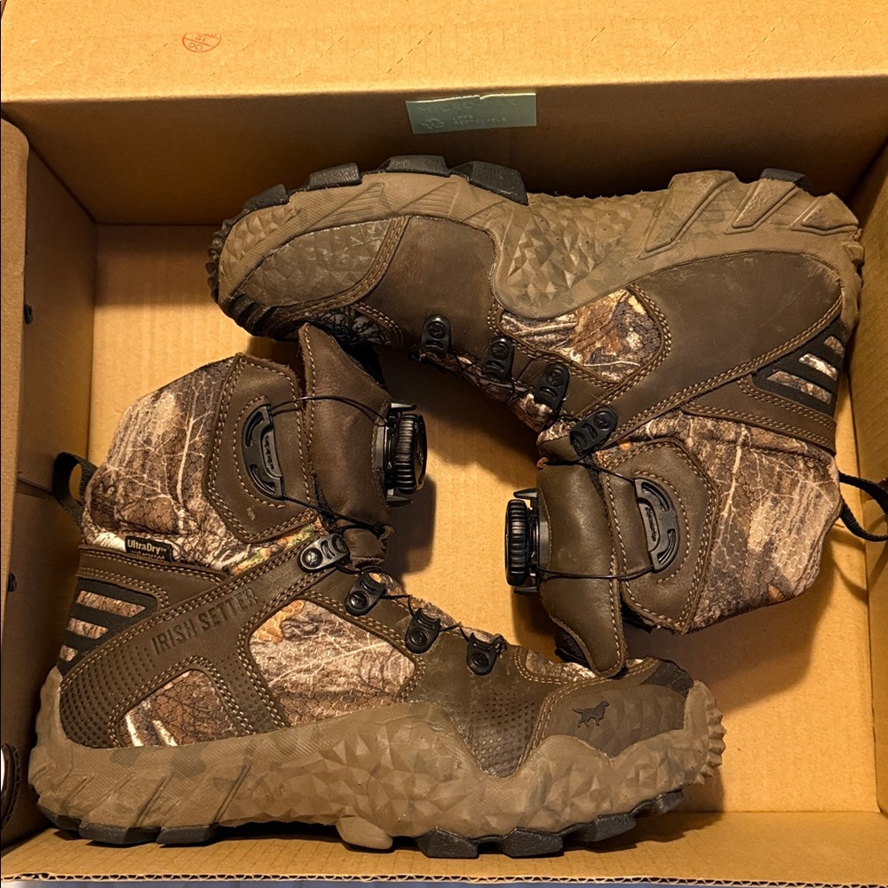 Red Wing Shoes Irish Setter Vaprtrek hunting boots